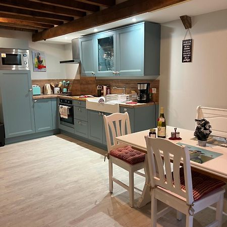 Le Citadin Bourguignon Guest House Toucy ภายนอก รูปภาพ